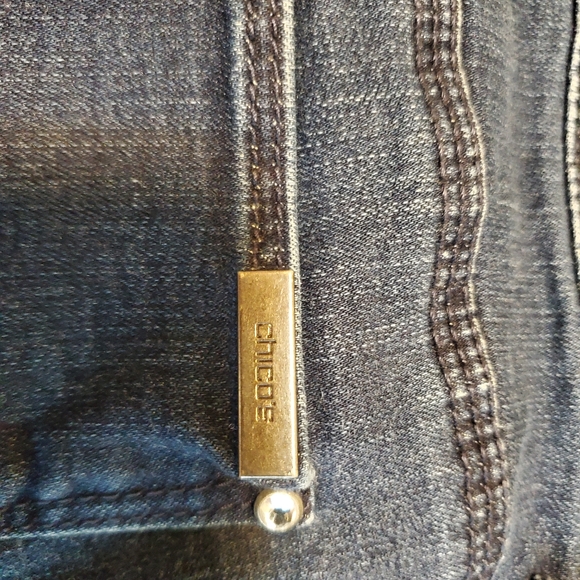 Chico's So Slimming Ankle Jeans - Picture 5 of 10